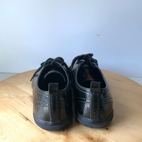 Prada Black Womens Patient Leather Sneaker 3E5811. Size 6B. 0074 - Picture 4 of 8